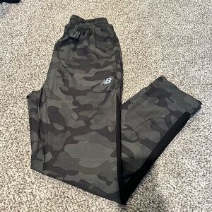New Balance Lightweight Men's Camo Joggers